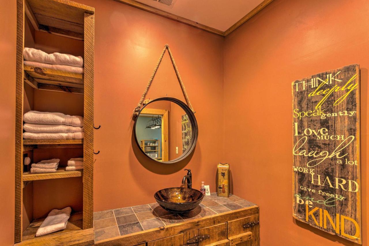 Pet-Friendly Blue Ridge, Cherokee Forest Retreat! Greeneville Eksteriør bilde