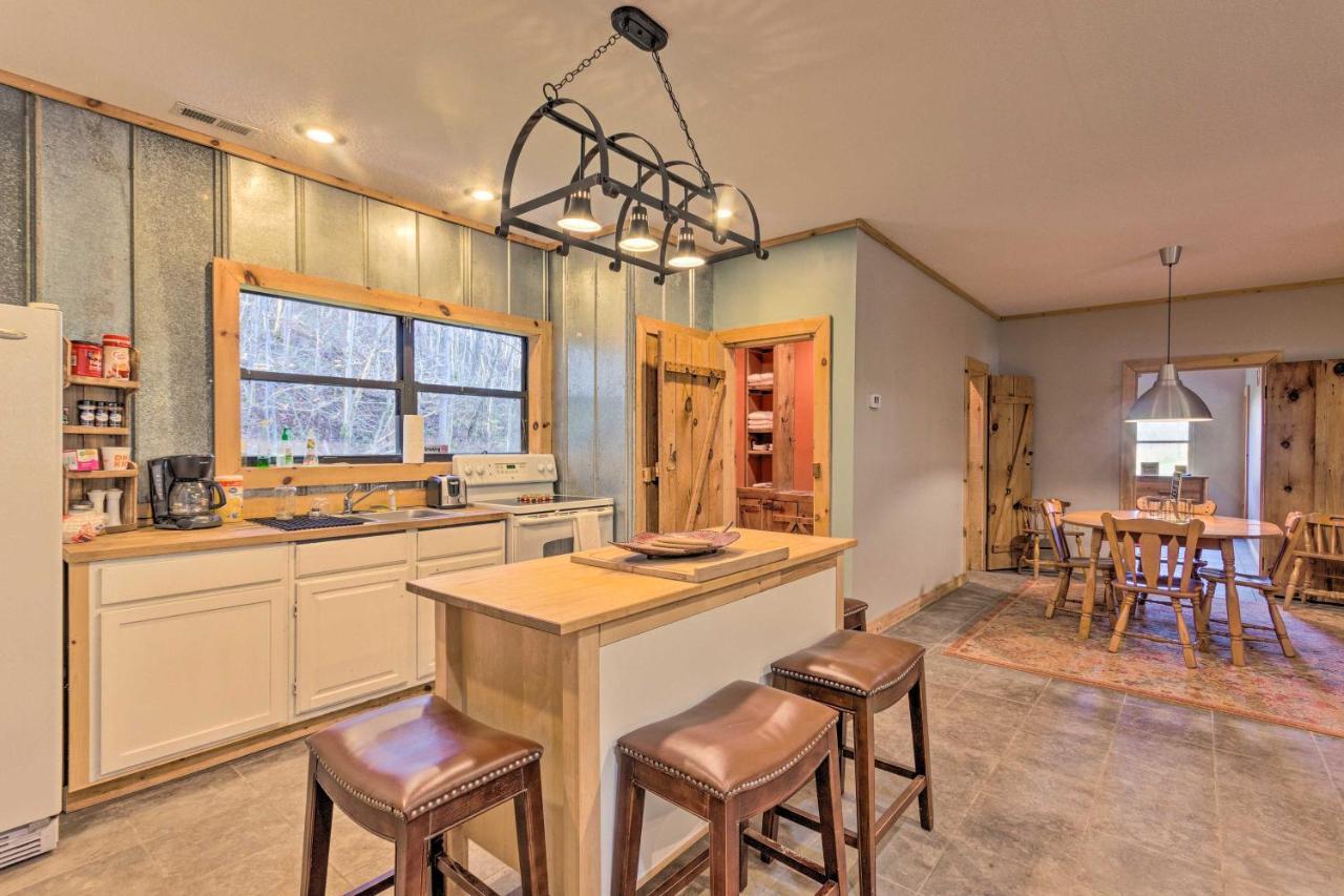 Pet-Friendly Blue Ridge, Cherokee Forest Retreat! Greeneville Eksteriør bilde